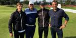 Thomas Bjørn og Flemming Astrup (th.) overraskede Rasmus og Nicolai Højgaard med en invitation til ugens European Tour-turnering i Himmerland. 