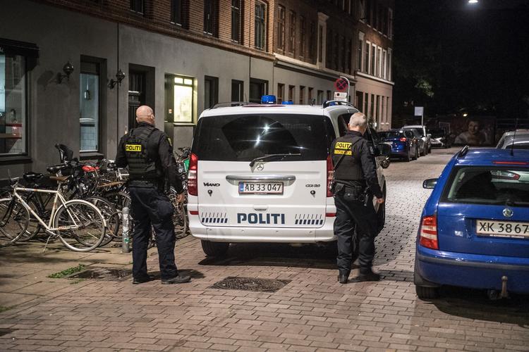 Politiet efterforsker nyt skyderi på Nørrebro, efter der i nat blev affyret fire skud på Solitudevej. 