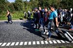300 flygtninge vandrede ad sønderjysk motorvej