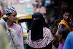 Muslimske kvinder i Indien har hidtil været underlagt deres mands nåde, når det kom til ægteskabet. Mændene behøvede bare sige ordet 'talaq' tre gange for at få skilsmisse. 