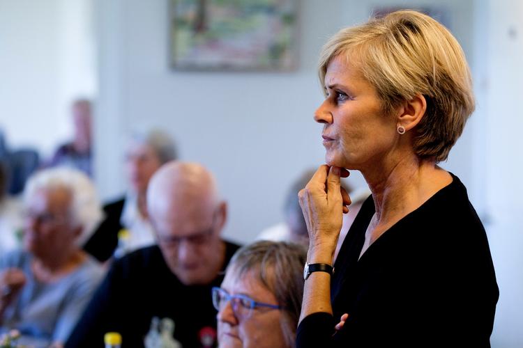 Kulturminister Mette Bock (LA) vil samle interessenter til en diskussion om fremtiden for Danmarks digitale kulturarv. 