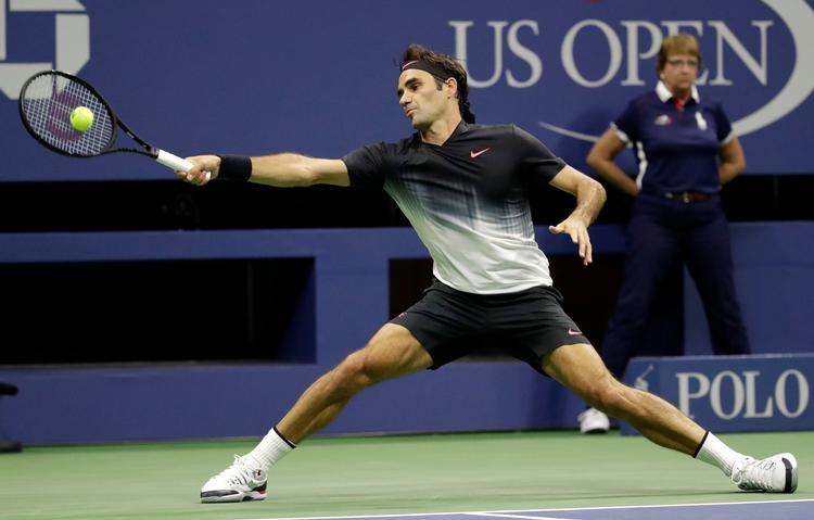 Roger Federer blev presset af amerikanske  Frances Tiafoe i U.S. Open.  