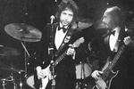 Til Grammy Awards i 1980 optrådte Bob Dylan med kristen rock. Han sang om, at man skulle tjene nogen - om det så var djævlen eller Herren. Arkivfoto  