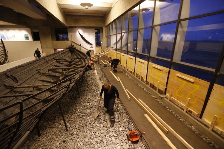 Der var stilhed før stormen, da Vikingeskibsmuseet i Roskilde var i fare for at blive oversvømmet i 2013. DF vil have nyt museum, som forhindrer, at skibene tager skade. Arkivfoto Jens Dresling