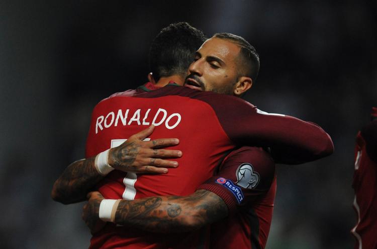 Cristiano Ronaldo scorede tre af Portugals mål og lagde op til et fjerde.  