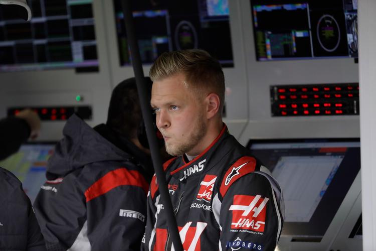Det ville ikke rigtig lykkes for Kevin Magnussen i Haas-raceren lørdag på Monza-banen i Italien. 
   