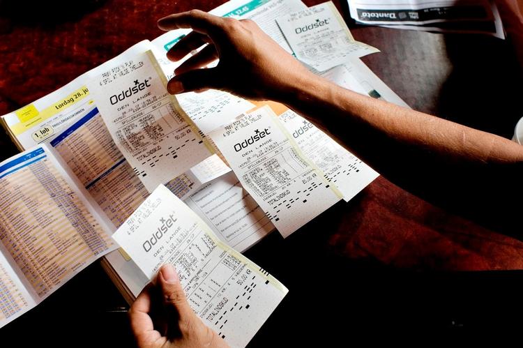 
  Oddseren Rasmus har fået flere spillere i sin virksomhed efter at sin medvirken i DR-progammet 'Gambler'. 