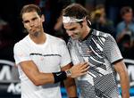 Man kan næsten se, at Rafael Nadal (tv.) mente, han burde have vundet Australian Open-finalen tidligere i år. Men Federer præsterede et vildt comeback i den kamp, og alle tennisfans ser gerne endnu en duel mellem de gamle rivaler. 