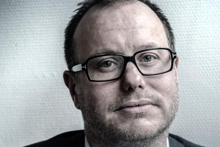 »Det her kommer lige så meget bag på Kongehuset, som det kommer bag på os«, siger Se og Hørs chefredaktør Niels Pinborg. 