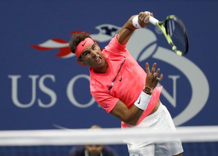 Rafael Nadal slås i New York hårdt for at bevare sin førsteplads på verdensranglisten, og onsdag aften gik det ud over russiske Andrej Rublev.
   