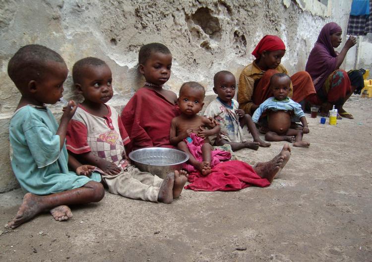 I Afrika dør flere tusinde børn, men Mediedanmark har empati med det ene forsvundne barn i Danmark. Vi skal turde være mere upersonlige og huske, at det ikke altid er dem, vi identificerer os med, der har mest brug for vores medfølelse.

  