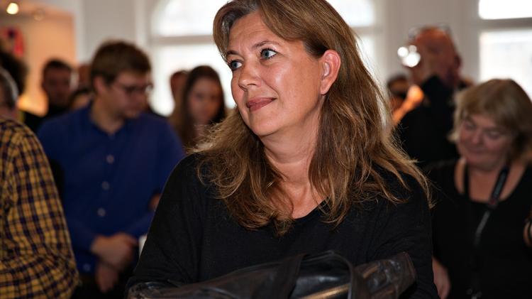 Lotte Thorsen modtager på dette billede Politikens interne Edvard-pris i 2014.
   