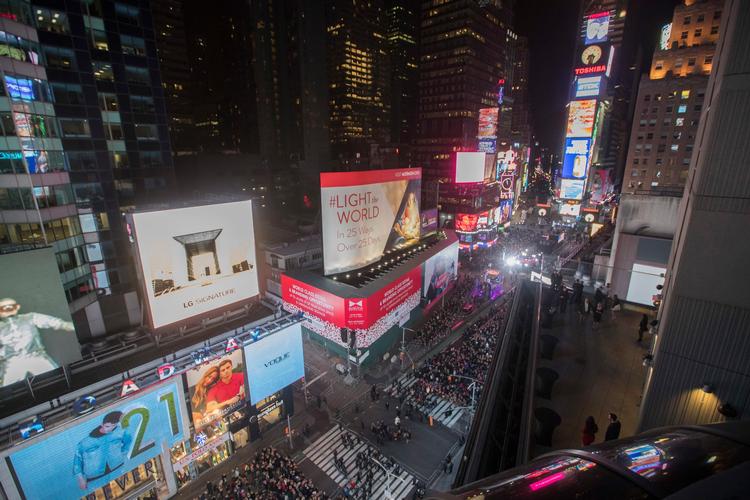 Rådhuspladsen bliver aldrig nogen Times Square. Og det er nok meget godt, mener Ibyens klummeskribent.  