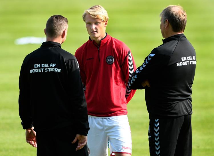 Efter tre landskampe som indskifter blev der ikke spilletid til Kasper Dolberg mod Polen og Armenien, men i Ajax spiller han hver gang, selv om han et par gange har startet på bænken. 