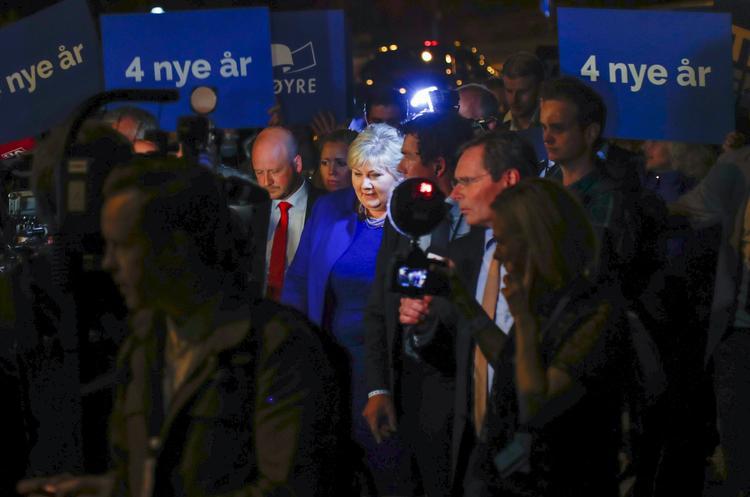 Efter det norske valg stod Norges statsminister, Erna Solberg, med sejren.  