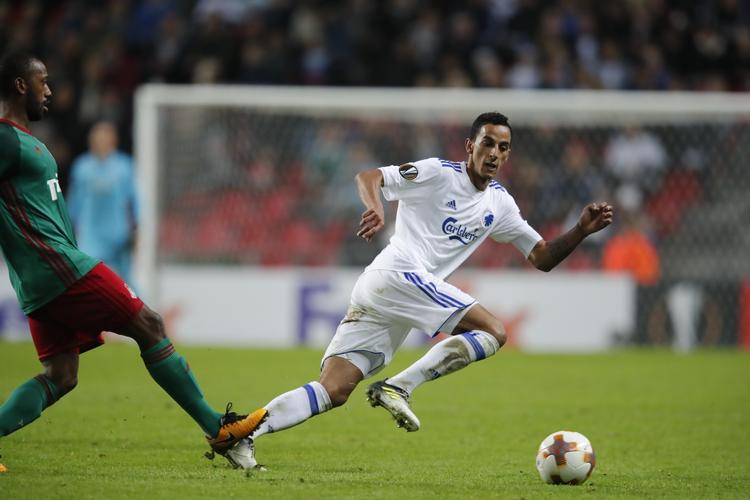 Nyindkøbte Carlos Zeca var FCK's bedste spiller, og først til aller sidst blev han skiftet ud og erstattet med William Kvist. 