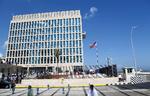 Den amerikanske ambassade i Havana har et alvorligt arbejdsmiljømæssigt problem. Medarbejdere bliver alvorligt syge af en ukendt påvirkning, inden har kunnet fastlægge nærmere. 