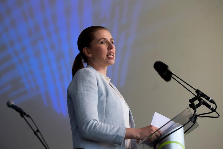 Der vil højst sandsynligt blive talt en del om flygtningepolitik og kvotestop til Socialdemokratiets landsmøde, som finder sted denne weekend i Aalborg. Foreløbig bakkes der fra partiet op om kvotestoppet, som dog mener at den såkaldte 'twenty or more'-gruppe fortsat burde have adgang til Danmark. Arkivfoto Finn Frandsen