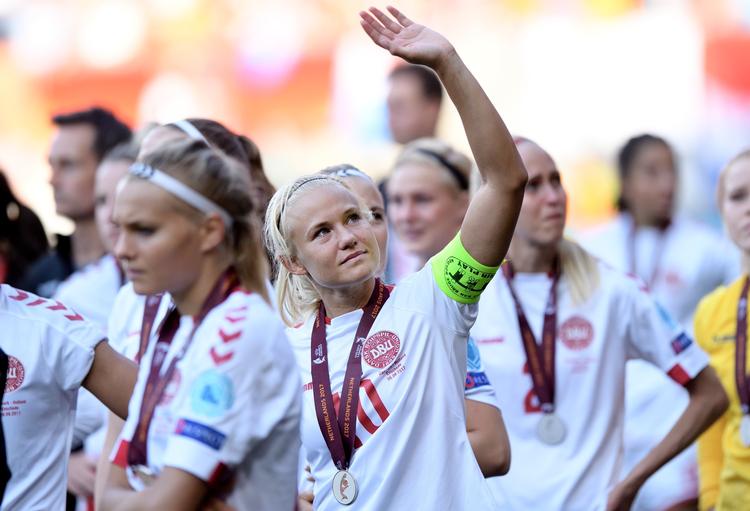 Anfører Pernille Harder har været talskvinde for landsholdsspillerne i konflikten med DBU. 