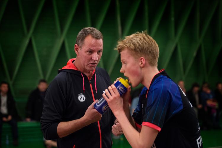 Inden Morten Frost (tv.) i 2015 flyttede til Malaysia arbejdede han hjemme i Danmark med blandt andre Anders Antonsen.   