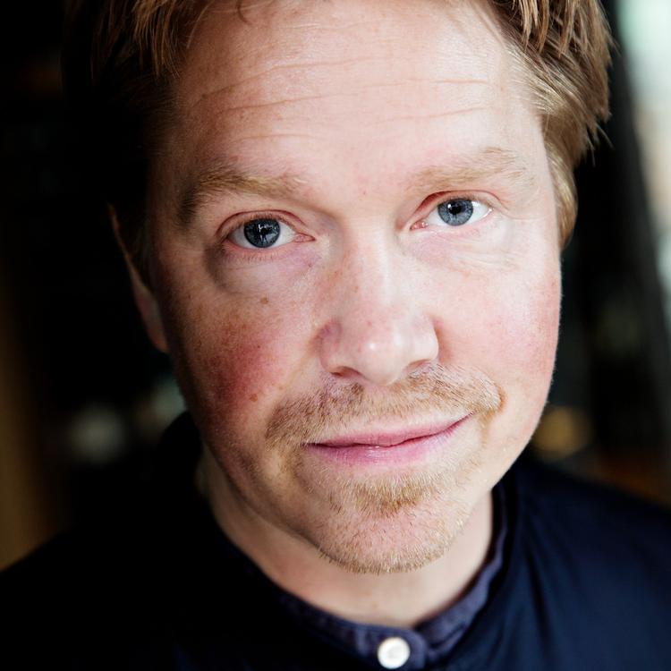 Søren Selin, der er køkkenchef på AOC, har åbnet Trio på 8., 9. og 10. etage i Axel Towers sammen med ejer af AOC Christian Aarø.  