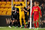 Målmanden Sebastian Mielitz ville være med til at juble, da Sønderjyske snuppede et point med en udligning i overtiden mod FC Nordsjælland. 