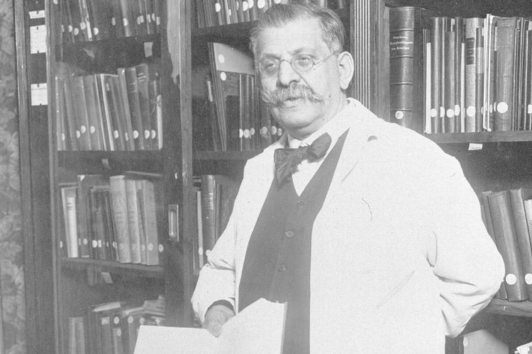 Den tyske seksualforsker Magnus Hirschfeld (1868-1935) på et udateret foto.    