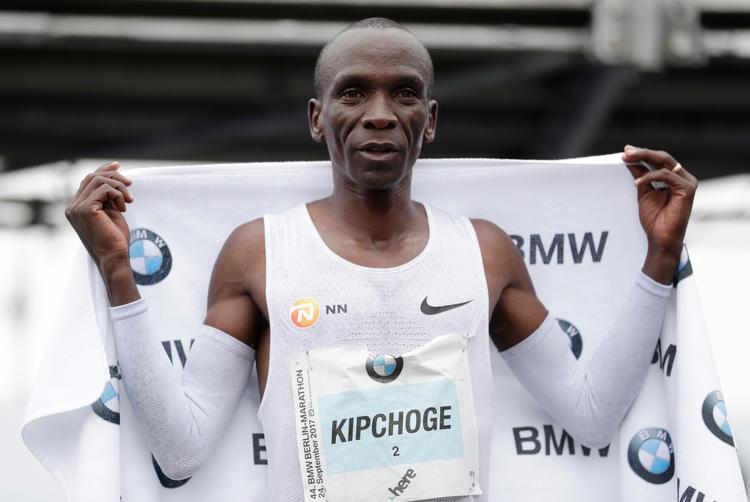 Kenyaneren Eliud Kipchoge vandt søndag Berlin Marathon. Han har deltaget i ni maratonløb siden sin debut på distancen i 2013 og har vundet de otte. 