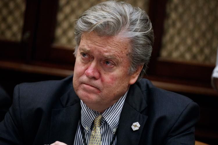 
 Det højreorienterede netmedie Breitbart News, der styres af Donald Trumps tidligere rådgiver Stephen Bannon, er udsat for en Twitter-kampagne, som forsøger at ramme mediet økonomisk. 
   