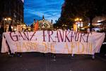 Demonstranter i frankfurt protesterer mod Afd. 