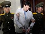 Billedet her er taget, da Otto Warmbier var i retten i Nordkorea i marts 2016. 