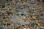Fredelige Brøndby-fans på lægterne mod rivalerne mod FC København.  