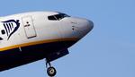 Ryanair informere ikke sine kunder godt nok om aflysningerne. De britiske luftfartsmyndigheder kræver hurtig forbedring. 
     