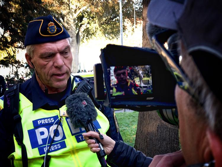 20 mennesker er blevet anholdt efter en højreekstrem demonstration i Göteborg. De resterende demonstranter er alle på vej hjem lørdag eftermiddag.  