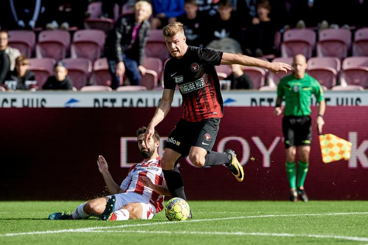 Med blandt andet en fremragende mål til 2-0 af Alexander Sørloth har FC Midtjylland scoret 15 mål i de seneste fire kampe i Superligaen. 
   