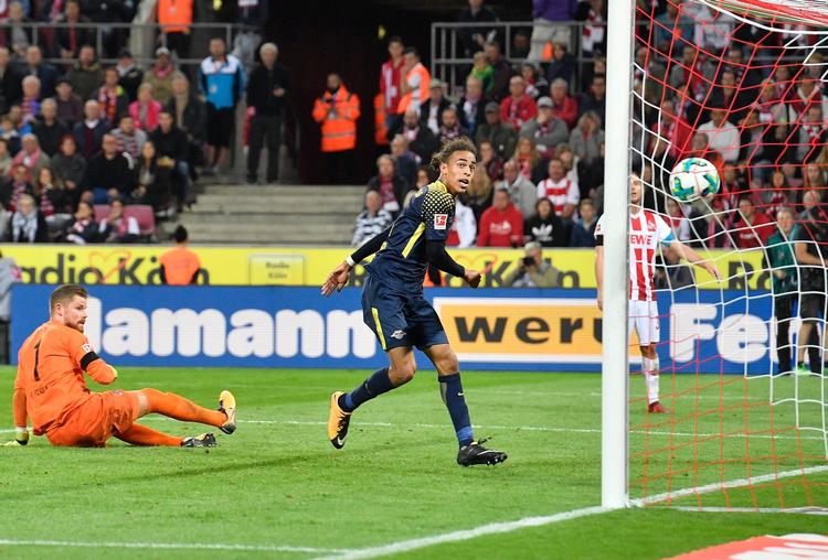 Med et hovedstød scorede Yussuf Poulsen sæsonens første mål i Bundesligaen. 