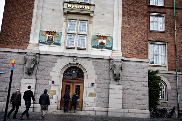 Konkurrencemyndighederne stillede krav til Nykredit ved opkøbet af Totalkredit. De krav bliver nu lempet. 