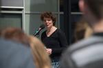Forbrugerrådet Tænk forudser, at det  kommer til at gå ud over det almennyttige arbejde for alle forbrugere, hvis budgettet skæres ned. Her er formand Anja Philip ved uddelingen af årets kundeservicepris, der gik til Nordjysk Trafikselskab.  Foto: Lars Horn

 