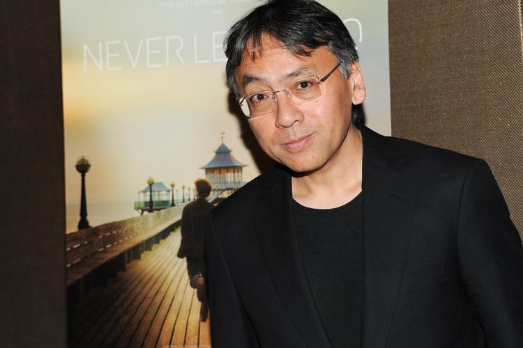 Den engelske forfatter Kazuo Ishiguro får årets Nobelpris i litteratur