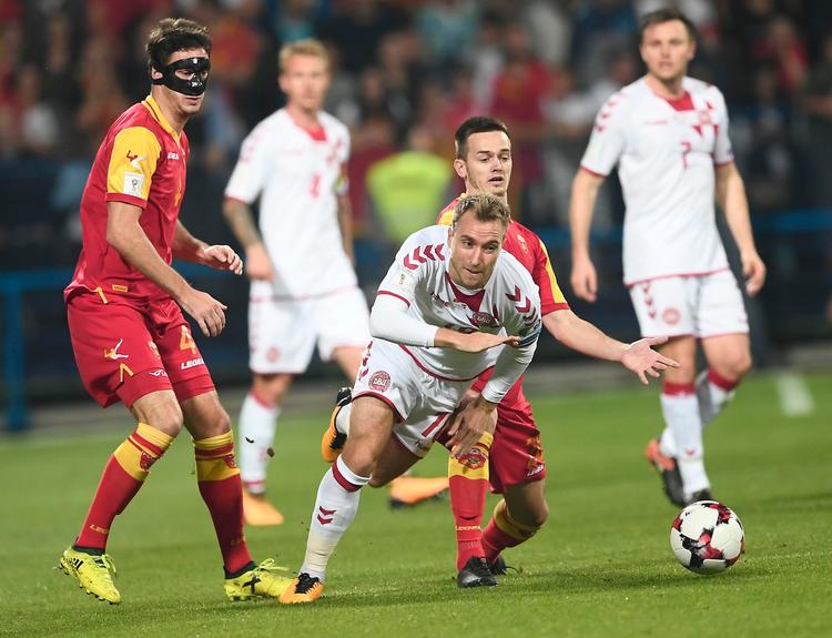 Christian Eriksen spillede en stor 1. halvleg i Montenegro, men var lidt mere anonym efter pausen, da Danmark ikke satsede ret meget frem ad banen.
   