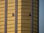 Det var fra 32. etage på The Mandalay Bay Resort and Casinom, at den 64-årige Stephen Paddock skød 58 mennesker og dræbte over 500 andre.  