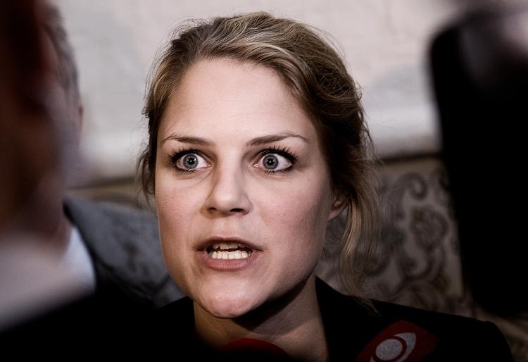 »Vi er ikke længere regeringens støtteparti«, sagde Enhedslistens Johanne Schmidt-Nielsen i 2012. Hun mente, at Thorning-regeringen »pissede« på vælgerne, da den valgte at lave skattereform med Venstre og De Konservative. 