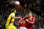 Nicklas Bendtner scorede for Danmark, men målet blev uretmæssigt underkendt, da linjevogteren vinkede for offside.  