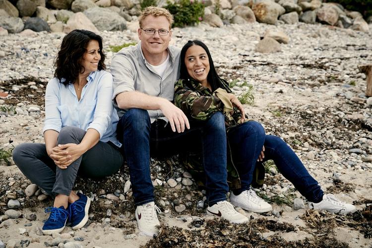 Deltagerne i tirsdagens afsnit af 'Nærkontakt' Özlem Cekic, Sebastian Klein og Karen Mukupa.   