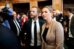 Indtil for nylig har Radikale Venstre, Alternativet, SF og Enhedslisten stået alene med ønsket om en undersøgelse, hvor ministerens embedsmænd får mulighed for at forklare sig under vidneansvar. 
   