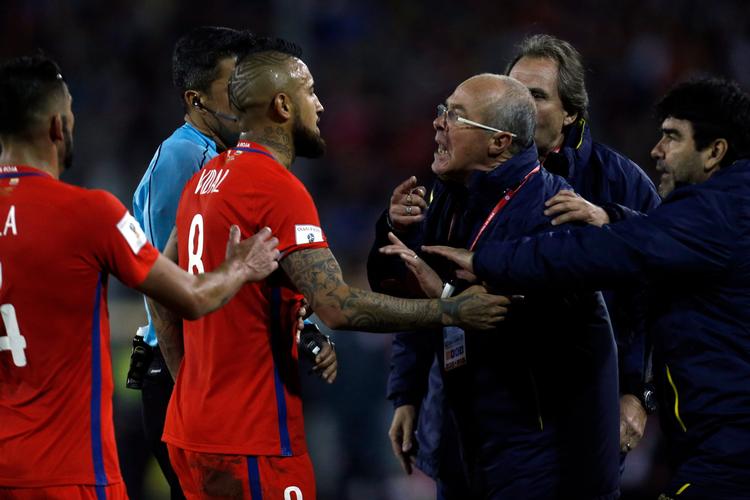 Arturo Vidal er en af de største profiler på Chiles landshold, der er forsvarende sydamerikansk mester, men kiksede kvalifikationen til VM. 