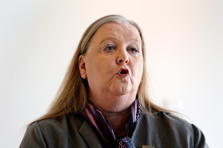 Lisbeth Knudsen, der står bag faktatjekmediet 'TjekDet' vil gerne se på samarbejder med andre medier. 
   