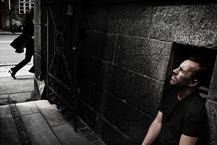 Den danske instruktør Nikolaj Arcel har boet i Hollywood de seneste år og har blandt andet instrueret filmen 'The Dark Tower'.  