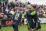 
Teemu Pukki, der her omfavnes efter scoringen, var heldig med at blive matchvinder, da Brøndby fik en smal arbejdssejr i Helsingør
   