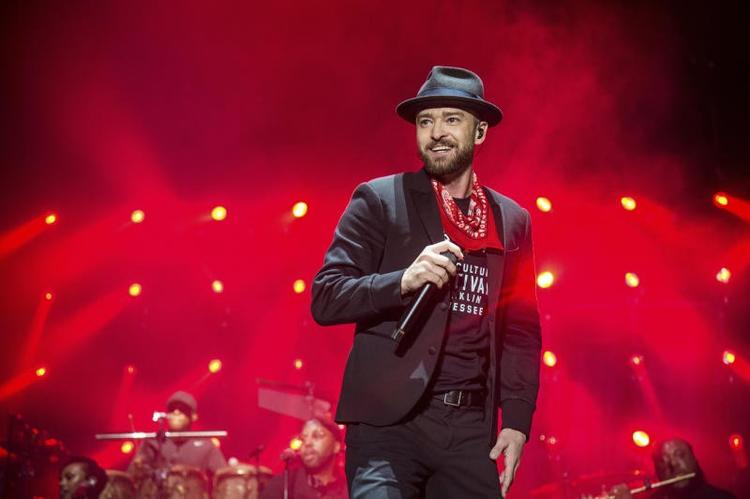 Den tidobbelte Grammy-vinder Justin Timberlake bliver med sin tredje optræden ved en Super Bowl den musiker, der har fået tildelt det prestigefyldte job flest gange.
 